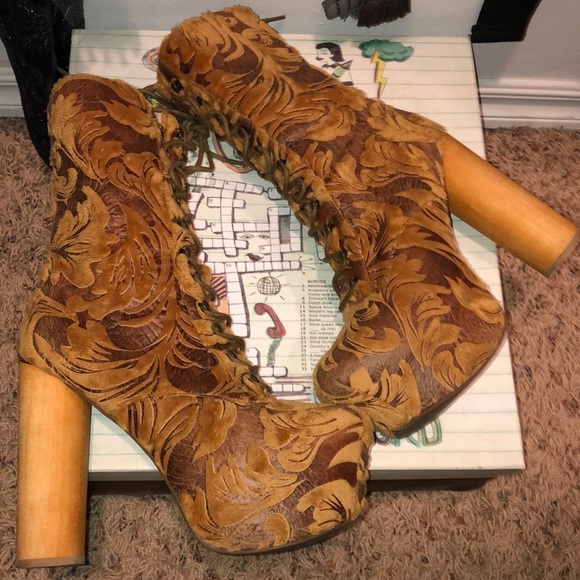 Vintage Jeffrey Campbell Bach velvet tapestry boot - Picture 2 of 4